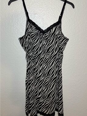 APT 21 Intimates Zebra Print Mesh Chemise Dress Lace Trim Sleeveless Size L